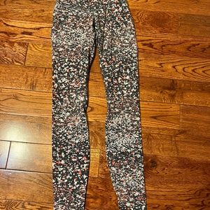 As 2 Lululemon leggings